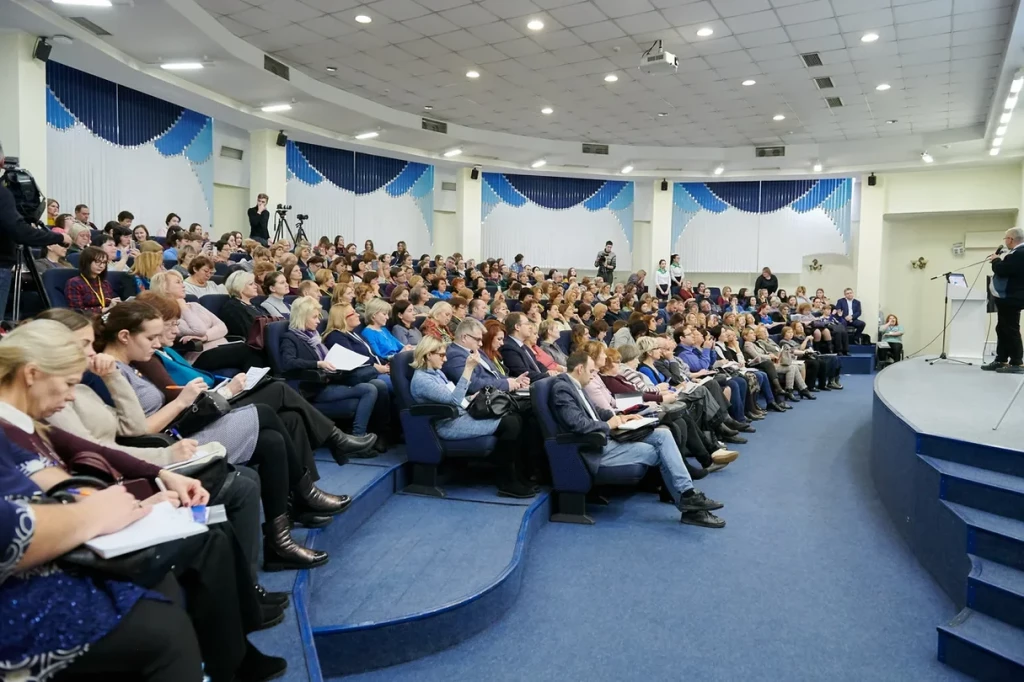 05 декабря 2019 года команда представителей системы образования Курагинского района приняла участие в краевом форуме "PROнаставничество" 5